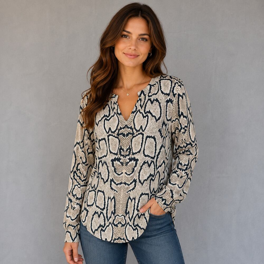 Cabi Serpentin Womans Blouse Medium Snakeskin Print L/S Pullover
